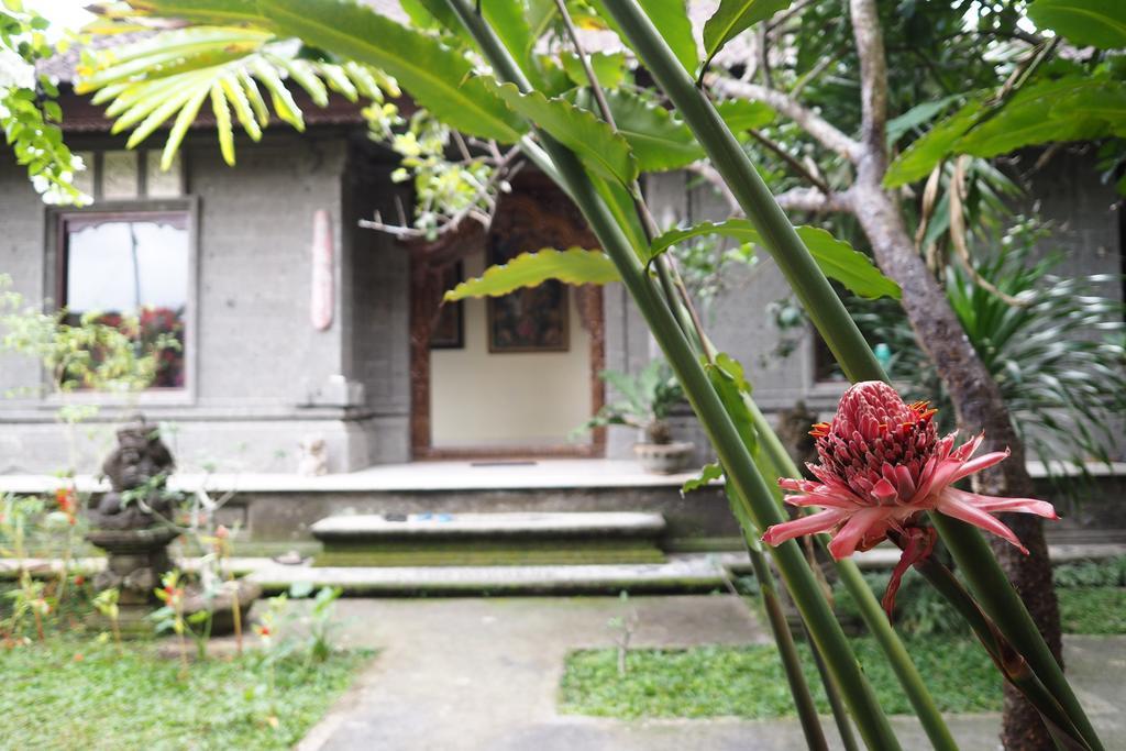 Tagel Karsa House Hotel Ubud  Exterior photo