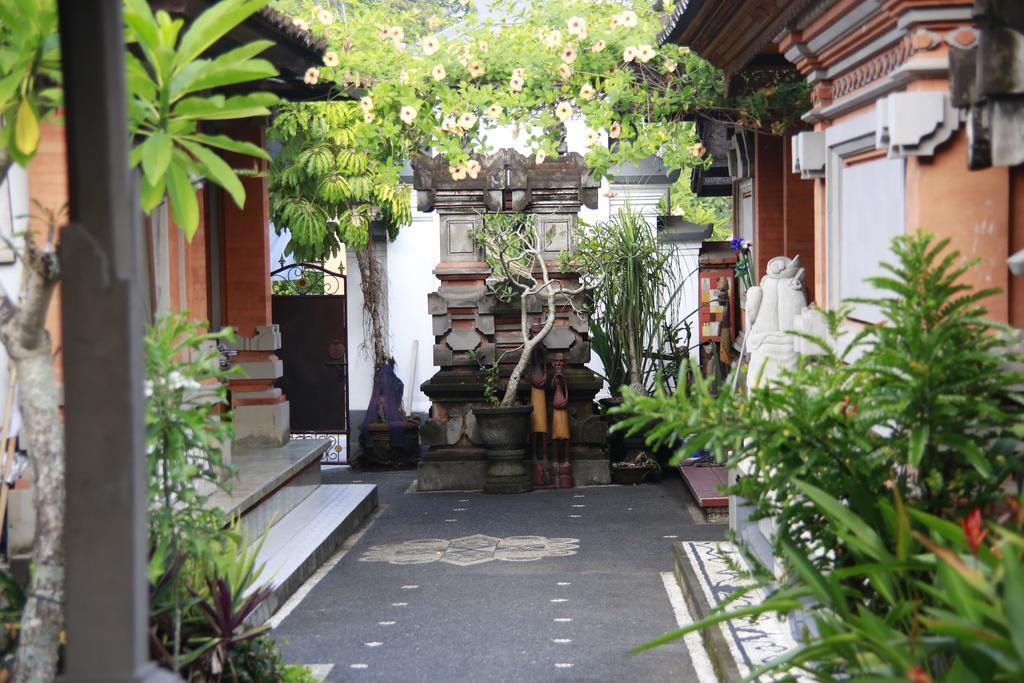 Tagel Karsa House Hotel Ubud  Exterior photo