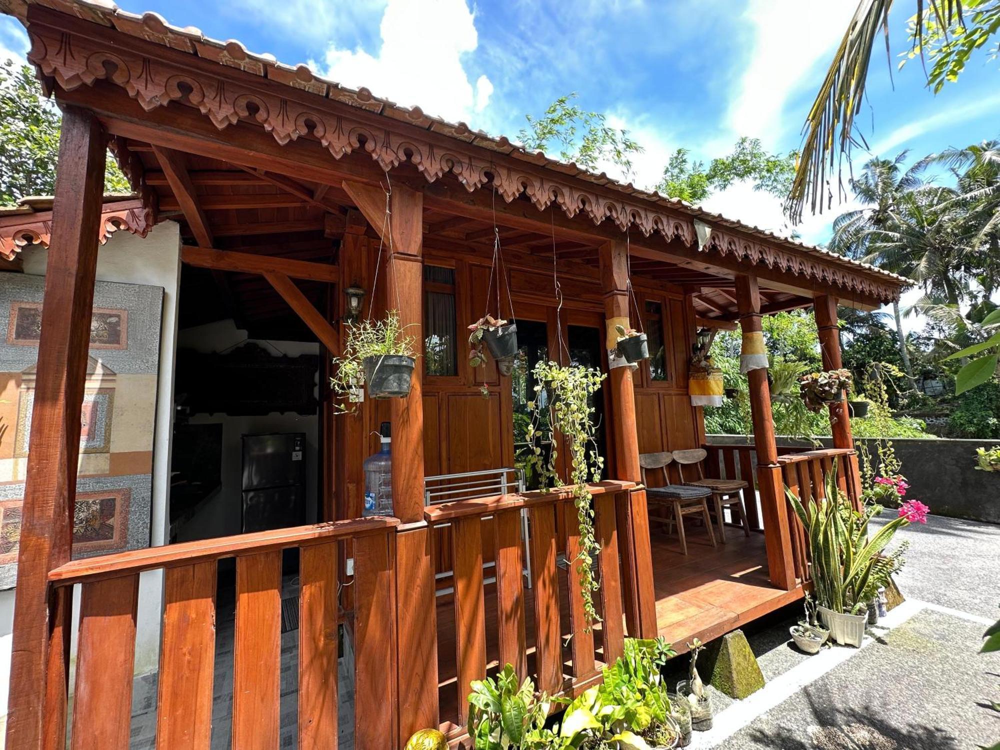 Tagel Karsa House Hotel Ubud  Exterior photo