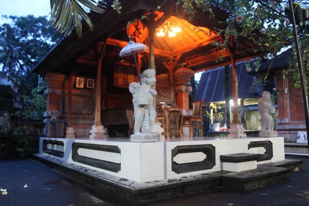 Tagel Karsa House Hotel Ubud  Exterior photo